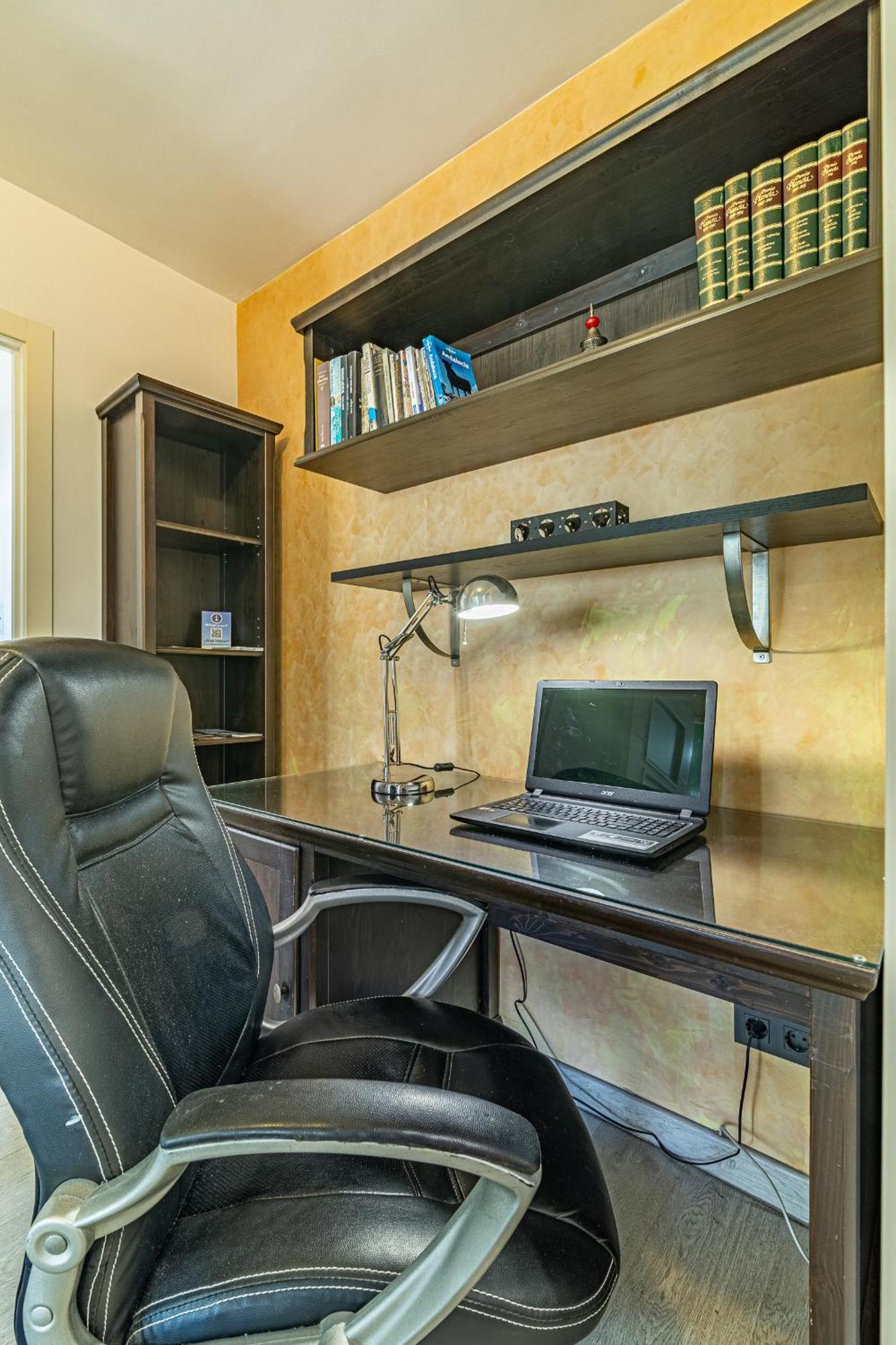City Center Apartment In Marbella Esterno foto